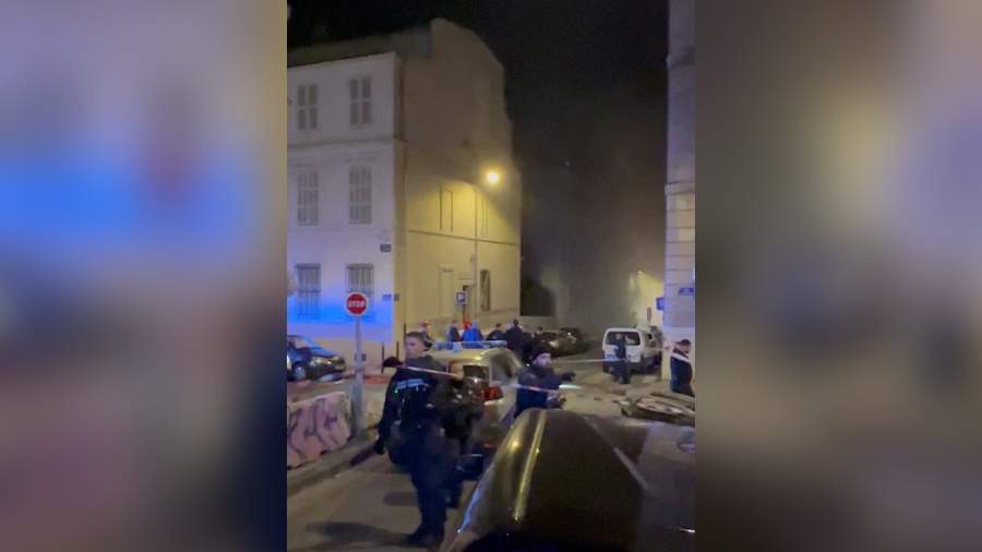Пять человек пострадали при обрушении дома во Франции<br />
