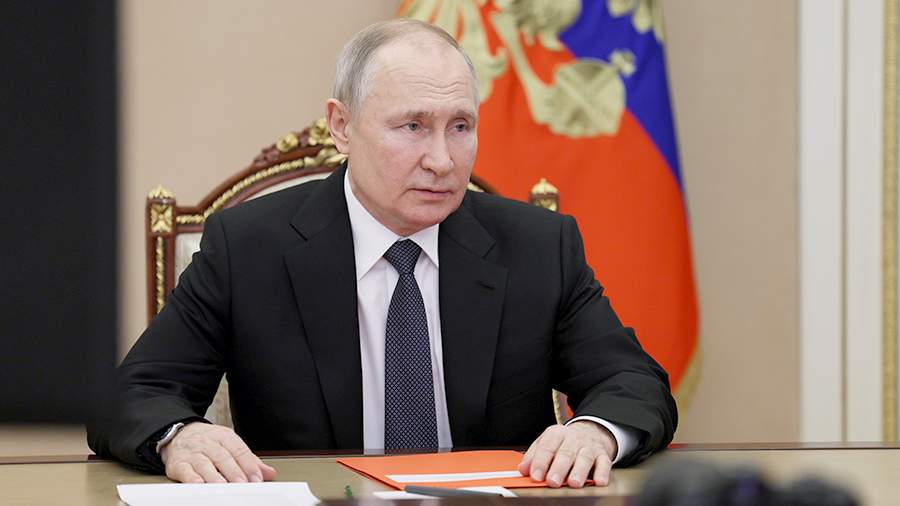 Путин в поздравлении с Пасхой назвал РПЦ духовной опорой россиян<br />
