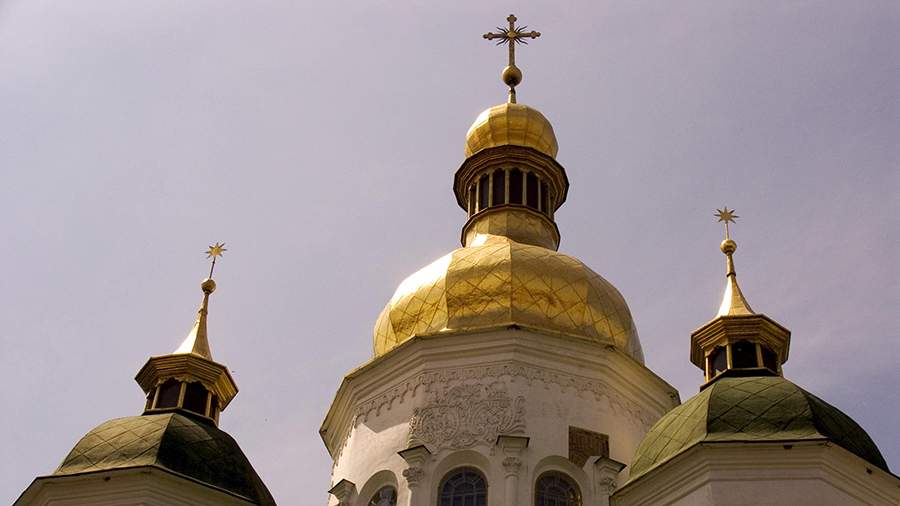 Сторонники ПЦУ захватили храм УПЦ в Староконстантинове на Украине<br />
